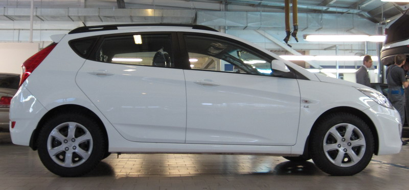 Рейлинги для автомобиля Hyundai Solaris хетчбек (2011-2017)